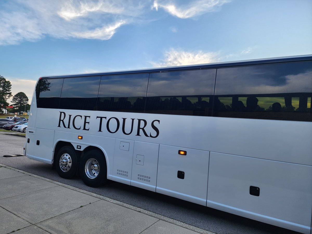 FESstingrays's tweet image. Congrats to our FES Stellar Stingrays who qualified for our incentive trip to Florida.  We are so proud of you.