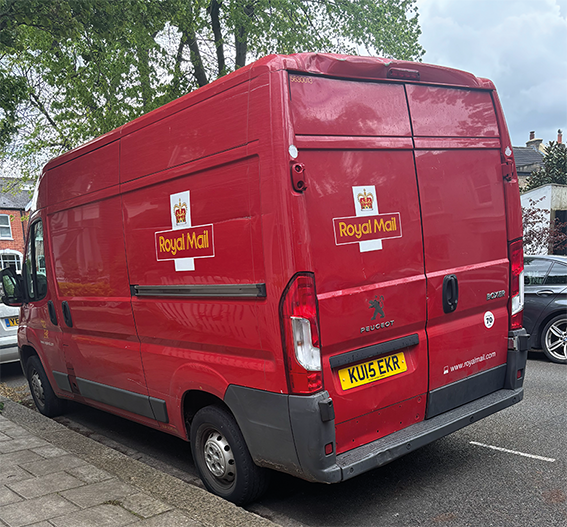 Timothy33742492's tweet photo. @RoyalMail
Ever wondered why you can't find parking spaces in London ... it's because Royal Mail don't give a fuck about your residential status if they can steal your parking spaces for their Vans.
This is such a frequent occurrence I think Royal Mail should be fined! https://t.co/eBeksrAEo6