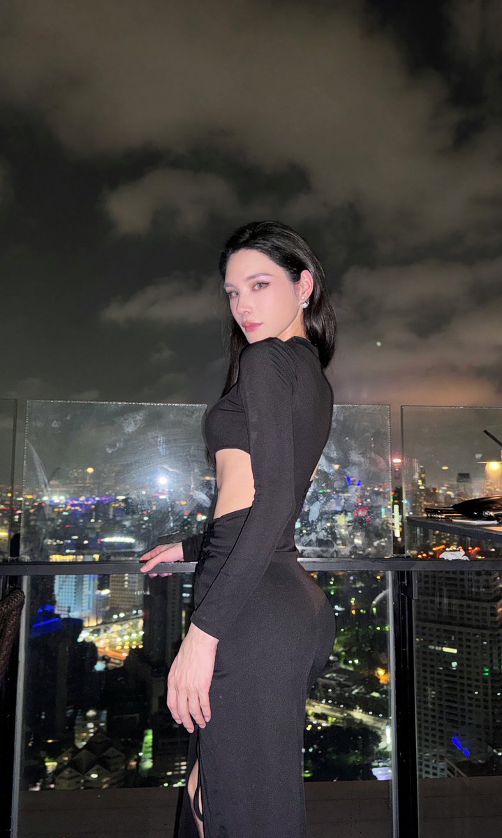 สวัสดี
#bangkok #ladyboy #曼谷ts