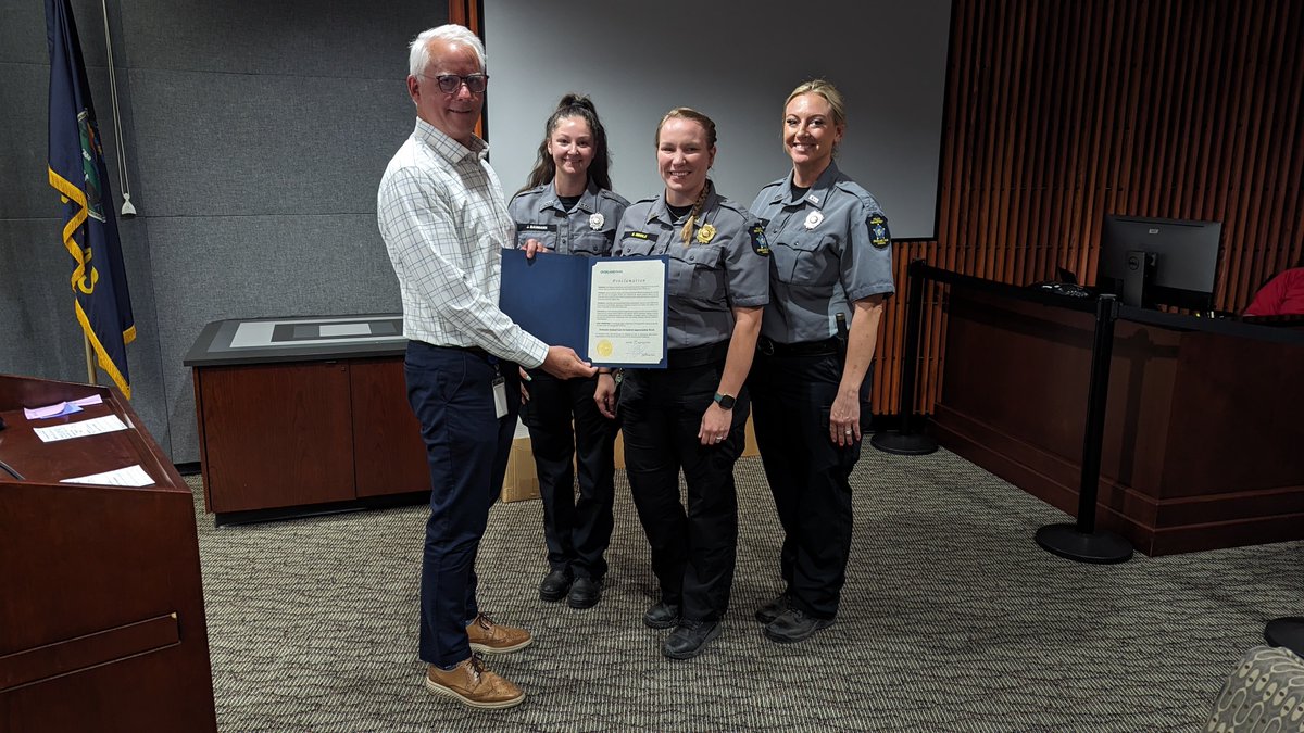 OverlandPark_PD's tweet photo. Mayor Skoog along with City Council presented Dispatchers and Animal Control Officers with their proclamations last night at the City Council .  Thank you for all that you do for Overland Park. https://t.co/I7pqq3UJZb