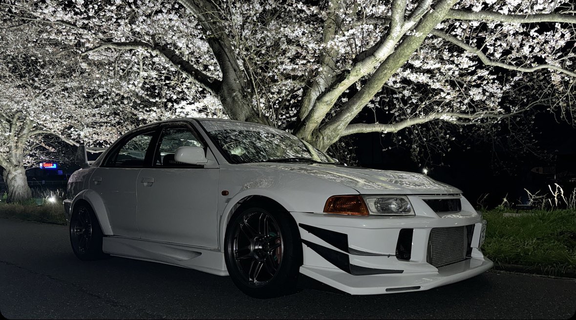 mk_evo6_ tweet picture