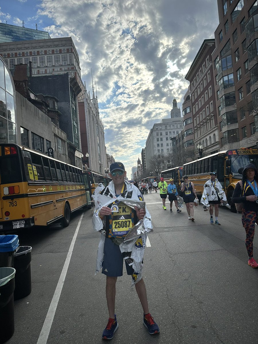 TKGore's tweet photo. Thank you Boston! It was (crazy) hot &amp; amazing! Good news: Our #MilesForMiracles Team raised $3.4M (&amp; counting) for @BostonChildrens. Thank you friends + #SportsBiz network for your kind/generous support! 🙌🏻 #Boston128 🦄 #BostonMarathon https://t.co/FpTDWmwFuF