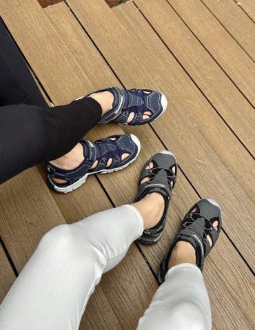 DiscountKaw's tweet photo. Kepada kaki hiking, aku nak recommend kasut hiking yang paling berbaloi beli & pakai.

Bukan boleh bawah hiking je, boleh bawak jalan-jalan sekali 👉🏻 https://t.co/CEmGPW0Tbz

Harga tengah murah sebab ada promo sales! Yang penting sedap pakai, ringan, kalis air & dia punya grip tu confirm tak tergelincir.