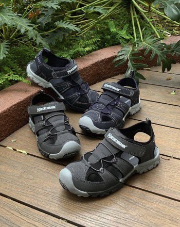 DiscountKaw's tweet photo. Kepada kaki hiking, aku nak recommend kasut hiking yang paling berbaloi beli & pakai.

Bukan boleh bawah hiking je, boleh bawak jalan-jalan sekali 👉🏻 https://t.co/CEmGPW0Tbz

Harga tengah murah sebab ada promo sales! Yang penting sedap pakai, ringan, kalis air & dia punya grip tu confirm tak tergelincir.