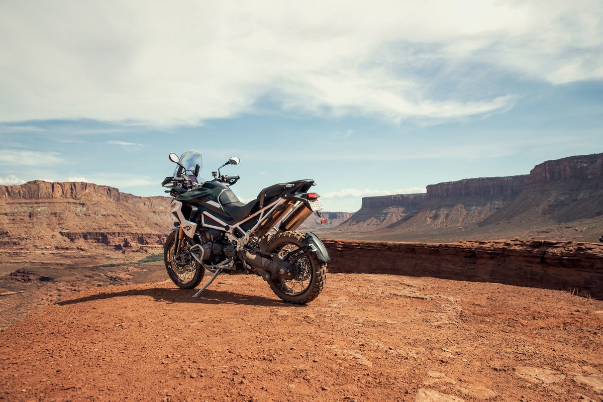 UKTriumph's tweet photo. The Tiger Rally Pro contains nothing but pure adventure DNA 🧬

#TriumphMotorcycles #Tiger1200 #ForTheRide #advrider #adventuremotorcycle #motorcycletour #adventurebike #adv #advlife #adventurebikerider #adventuretravel https://t.co/J8IaddwKBD