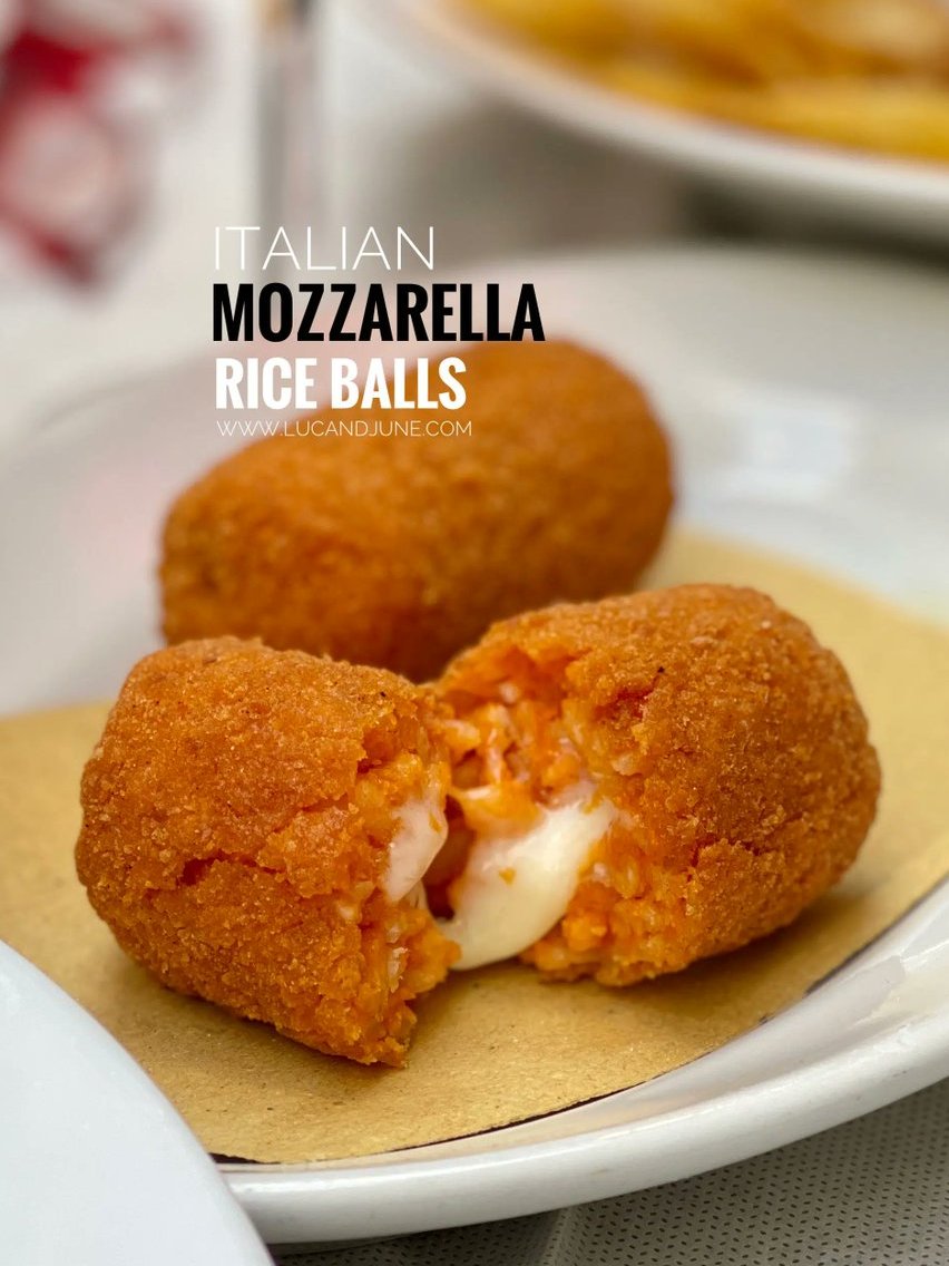 🇮🇹 𝐈𝐭𝐚𝐥𝐢𝐚𝐧 𝐒𝐮𝐩𝐩𝐥𝐢 🇮🇹 Deep fried croquettes of tomato #risotto stuffed with a gooey melted #mozzarella heart? Try our recipe for rice balls, or classic Roman suppli in rosso! #italianfood 🇮🇹 𝐑𝐞𝐚𝐝 𝐦𝐨𝐫𝐞 >> lucandjune.com/recipe-for-ric…