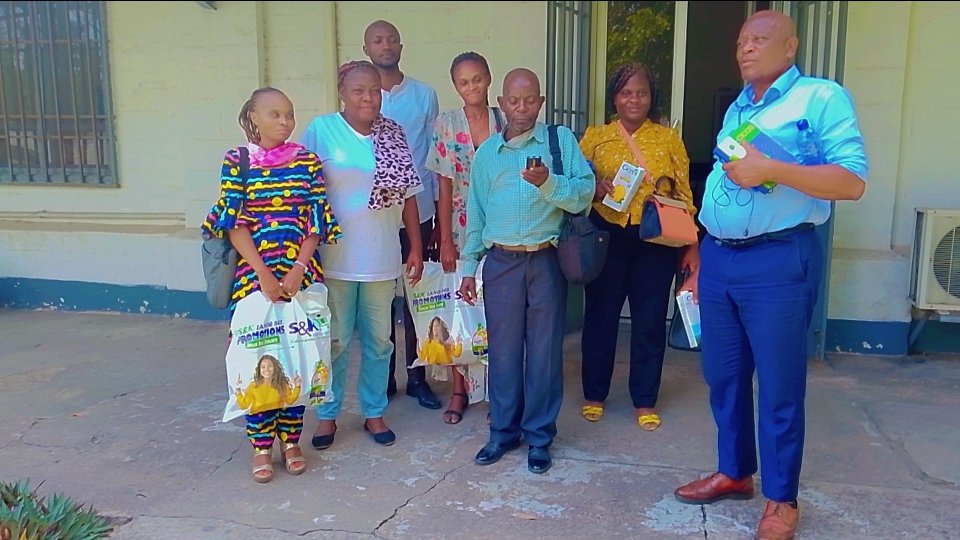 FspdRdc's tweet image. @HappningNow lundi 15/04/2024 l'équipe de l'ONG DH "Femmes Solidaires pour la Paix et le Développement" en sigle FSPD @FspdRdc a participer à une Réunion de travail et d'échange sur l'amélioration de la jouissance des droits des Femmes organisé par le @CarterCenter  à Kinshasa