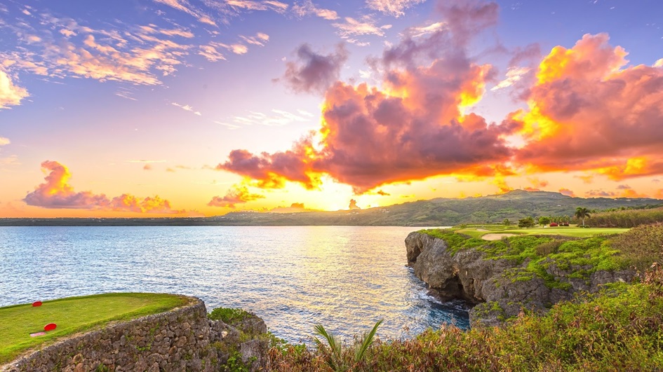 Laolao Bay Golf Resort has reached a major milestone and selected Troon for future growth. How can the resort become successful? tinyurl.com/5n7krjx6 👏⛳😍 #laolaobaygolfresort #golfclubmanagement #troon #golfbusinessmonitor #saipan