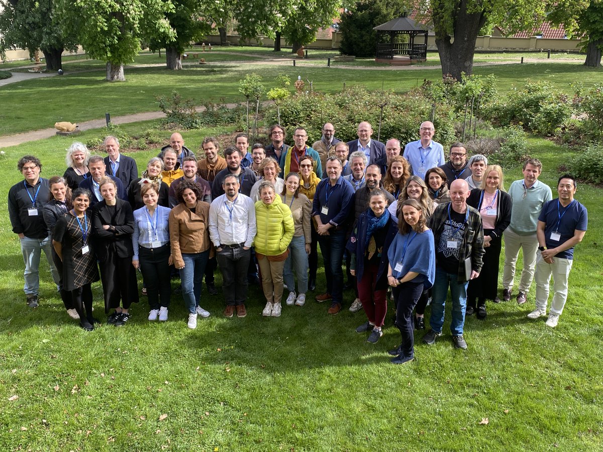 📢Thanks to all partners who joined us for our 2nd #BlueRemediomics in-person meeting in Prague. The last two days were full of insightful discussions, new connections being made & expert presentations. Thanks to our partners from @IOCBPrague for the excellent event organisation!