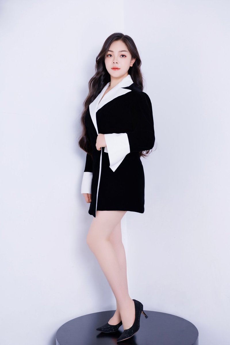 RznYere's tweet photo. #北京兼职  #丝足恋足 #高跟鞋踩踏  #学生兼职  #女王  #北京线下调教 #北京朝阳望京上课 QQ3631229457 https://t.co/5soehiwH15