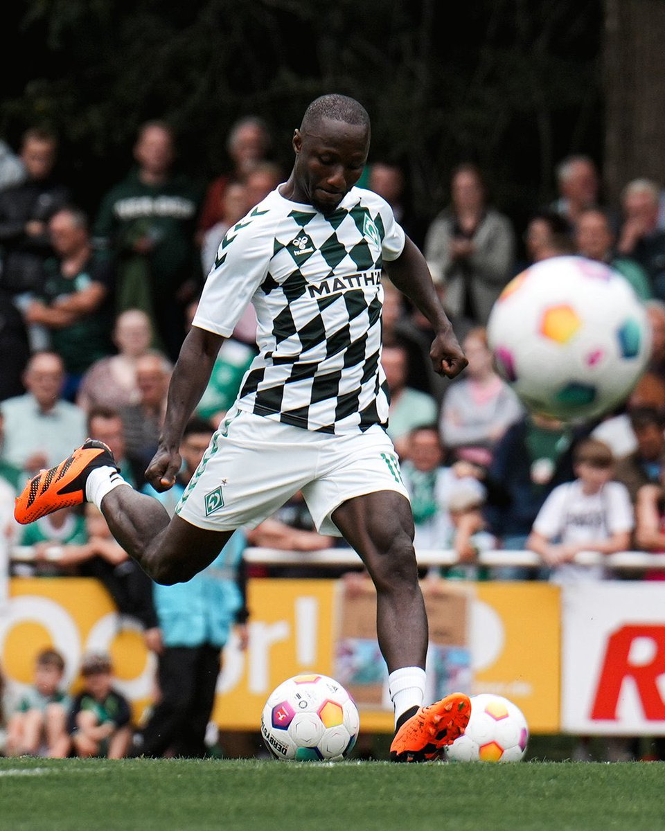 🚨🚨| BREAKING: Werder Bremen have SUSPENDED Naby Keïta until the end of the season. The player will no longer train with the team or be part of first-team dressing room. [@FabrizioRomano]