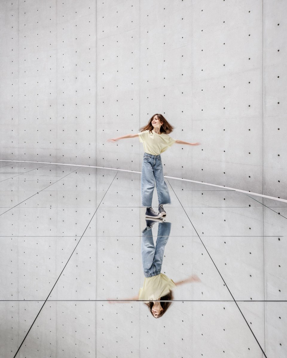 Danser avec les reflets 🤸‍♀️ Ce week-end le musée devient un grand terrain d’expérimentation pour les #enfants de 6 à 12 ans à l'occasion d'un workshop inédit ! 👉 Réservation : pulse.ly/orutoxxeky