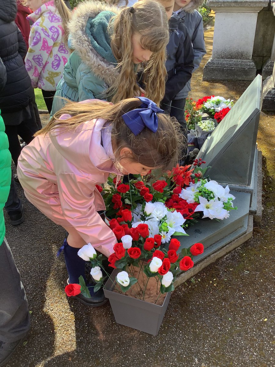 Church Drive Primary School tweet media