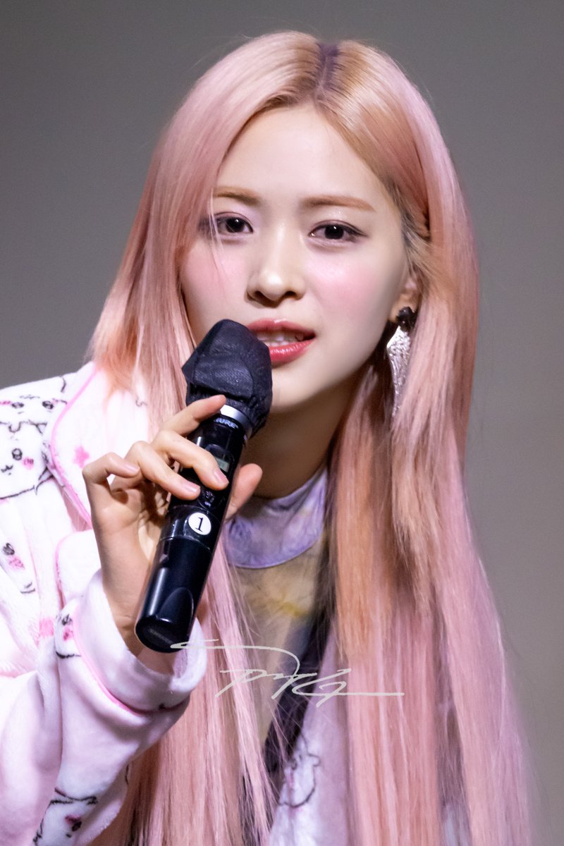 신류진의탄신일입니다
#어느날보다_빛날_류진이의_하루
모든믿지는다축배를들어주세요
#AprilPrincessRYUJINDay
신류진생일축하해