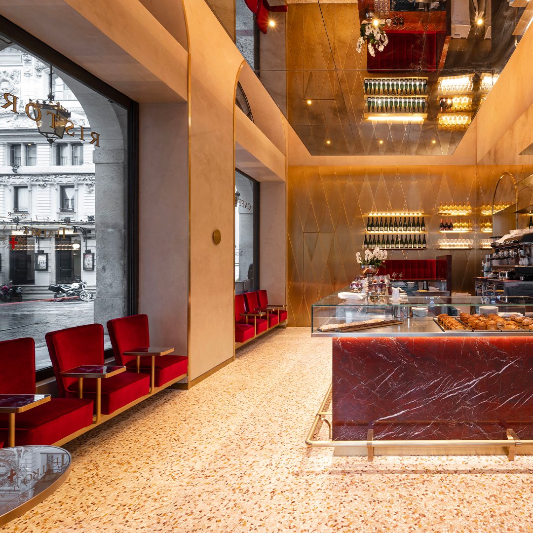 Milan rhymes with aperitif? Not literally, but for us it does. A must-visit for its splendor is the Foyer of La Scala. If you see a sparkle in the patrons'eyes, it’s thanks to our lighting design project. 

Project by Michael Vincent Uy

#fuorisalone2024 #BuzzieBuzzi