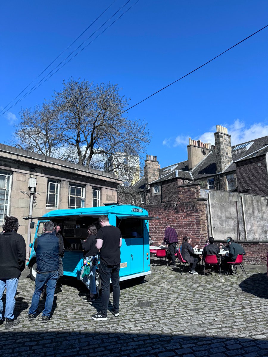 LeithTheatre's tweet photo. Thrilled to have Wee Green Events joining us over the next few weeks, keeping everyone fuelled and ready to go 🎥
Made even better with the sun shining!
Lunch in Leith al fresco ☀️💙
#LeithTheatre #LeithVenue #FilmCatering #FilmCrew https://t.co/d95k537R9j