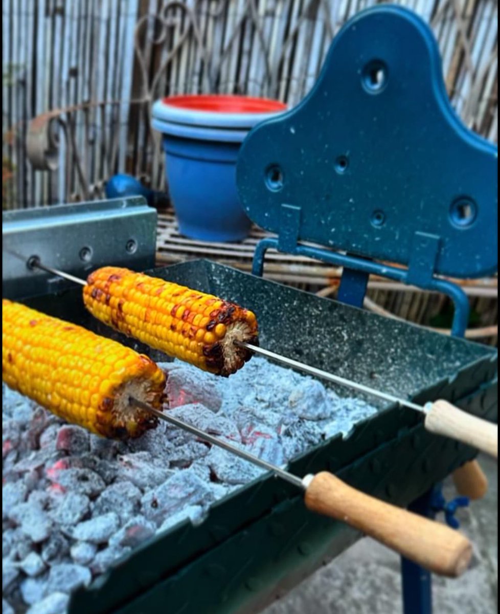 CyprusBBQ's tweet photo. Have you tried sweetcorn 🌽🌽 skewers 🍢🍢 on the Cyprus BBQ foukou? It’s a great way of cooking corn on the cob without the hassle of constantly having to turn the corn over.

https://t.co/wdMyGz6Nci

#cornonthecob #bbqcorn #sweetcorn #cyprusbbq #skewers https://t.co/TUP6g8A6rH