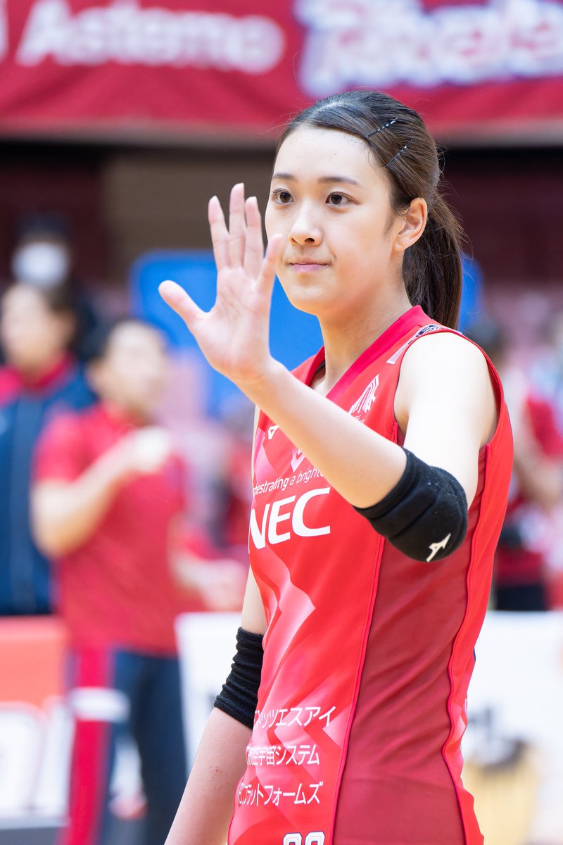 sky7_nmi's tweet photo. 2024|3月23日
2023-24 V.LEAGUE 1
V Cup 予選ラウンド
ひたちなか市総合運動公園総合体育館
#佐藤淑乃 選手
#NECレッドロケッツ
#挑
#FIGHTWITHPRIDE
#Vリーグ
#VLEAGUE https://t.co/ALoeHuD4LK