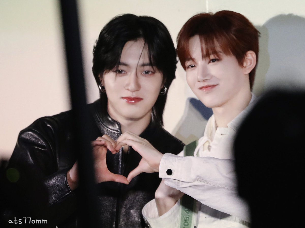 키키 tweet media