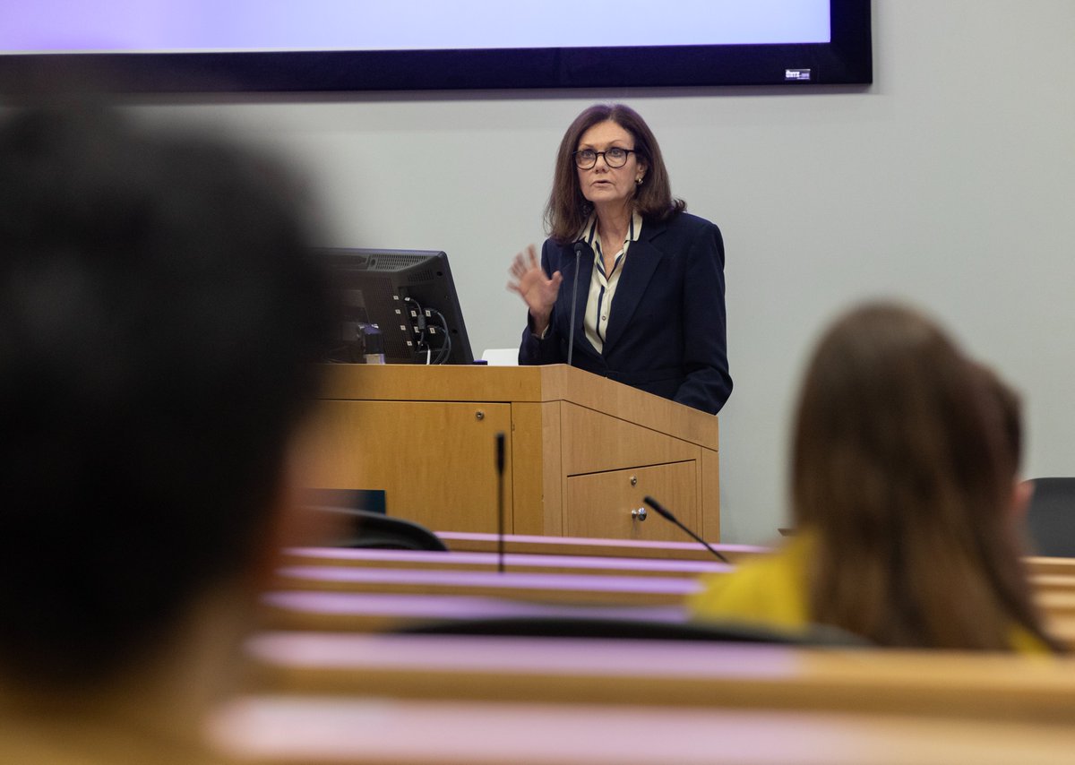 How universities address health care challenges in conflict zones Global Health Week keynote underscores universities’ crucial role in tackling health care crises amid new era of conflict web.musc.edu/about/global-h… @nancyrreynolds @CUGHnews @IJHNursing