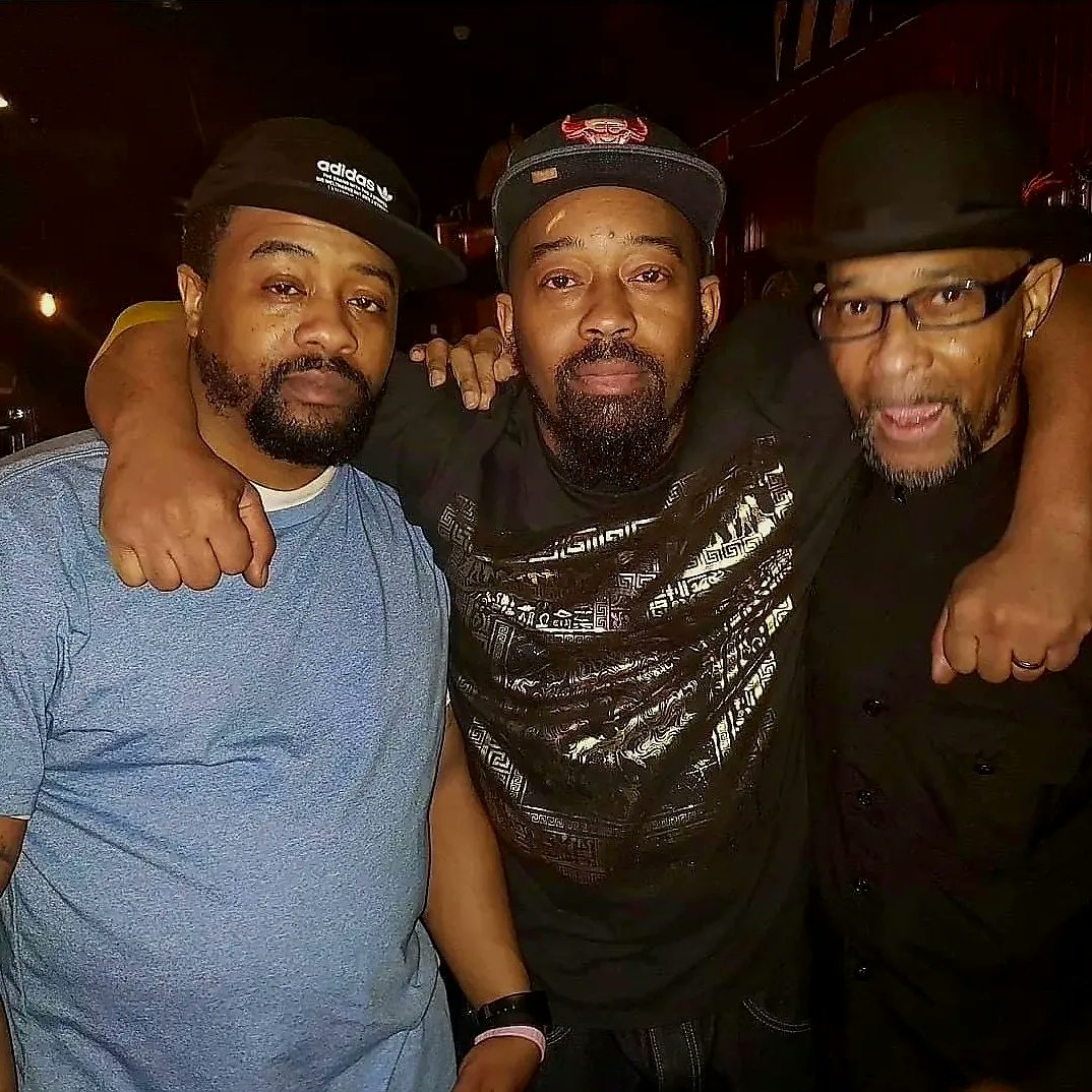 AndreausHaley's tweet photo. #BarOfTheDay "a yo u realize that u miss a nigga-when u realize that u never gonna at him again" Nore
R.I.P. pops. 1 year gone, I miss you & I love you https://t.co/SHCTmS8TDH