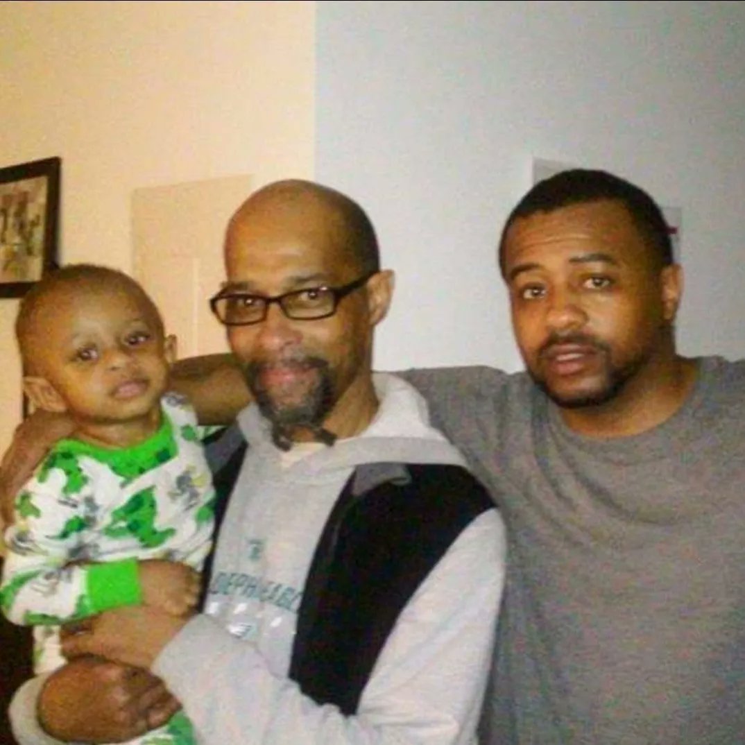 AndreausHaley's tweet photo. #BarOfTheDay "a yo u realize that u miss a nigga-when u realize that u never gonna at him again" Nore
R.I.P. pops. 1 year gone, I miss you & I love you https://t.co/SHCTmS8TDH