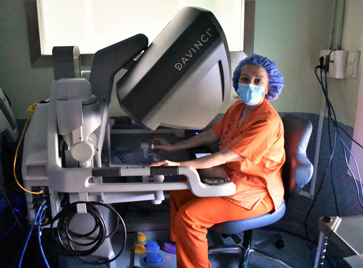 Segunda jornada quirúrgica robótica con el Da Vinci en el #HospitaldeLaPrincesa 
✅Hoy ha sido el turno del servicio de Cirugía General 
✅Mucha ilusión y  gran trabajo del equipo (cirujanos, anestesistas y enfermería ...)
✅ Cirugía de vanguardia para los pacientes