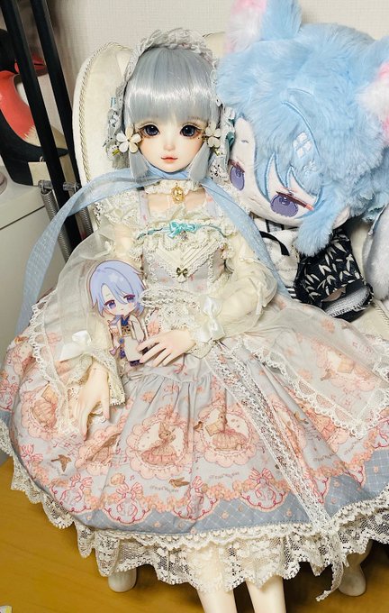 「character doll sitting」 illustration images(Latest)
