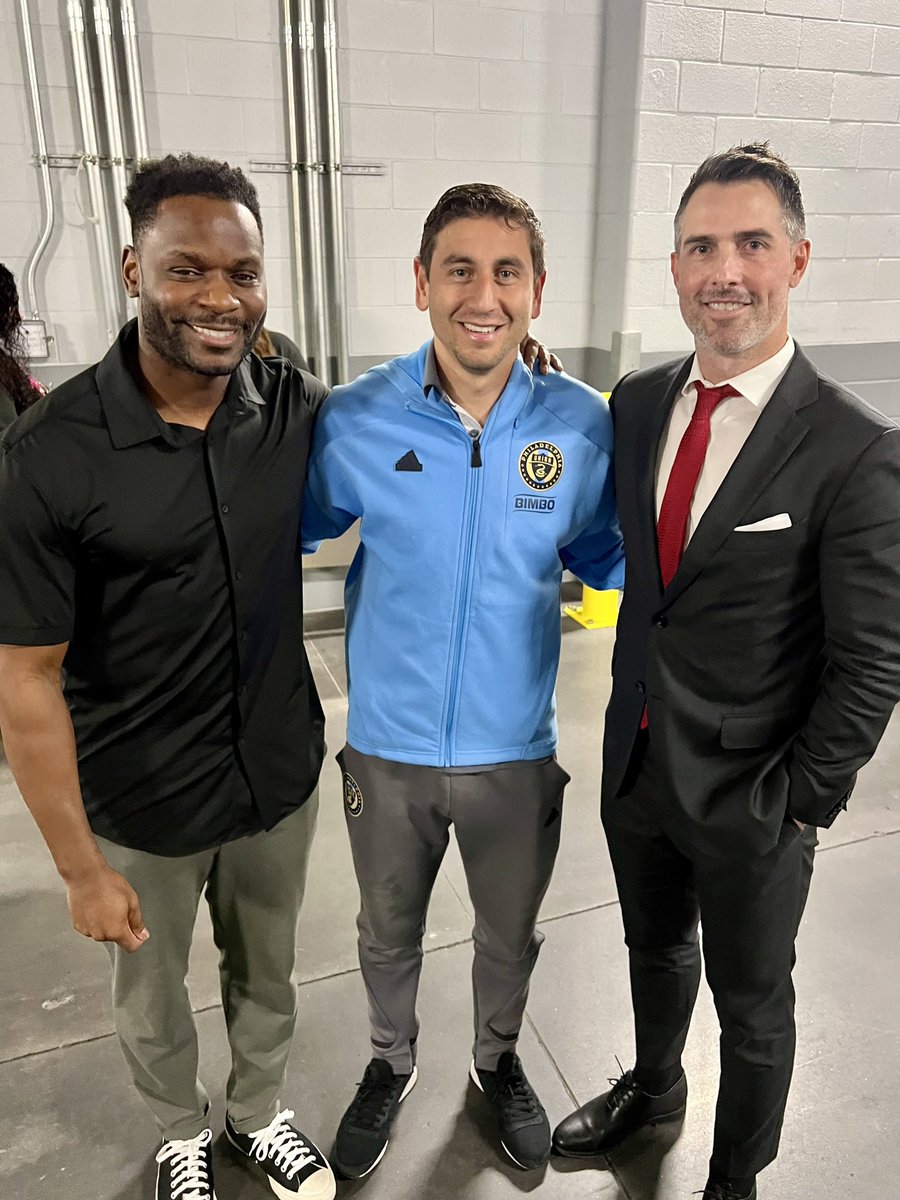 Always great to catch up with great friends & former @USMNT @RangersFC teammates while on the road! @MauriceEdu @BocaBoca3