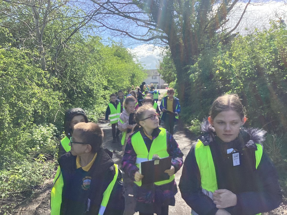 primary_meadows's tweet photo. Here are some photos from out and about on Owl Classes Fieldwork today. The children were collecting data in the form of Tallies whilst observing the local environment ready to complete their own maps and analyse their data later. https://t.co/3E1eiO2Zxk
