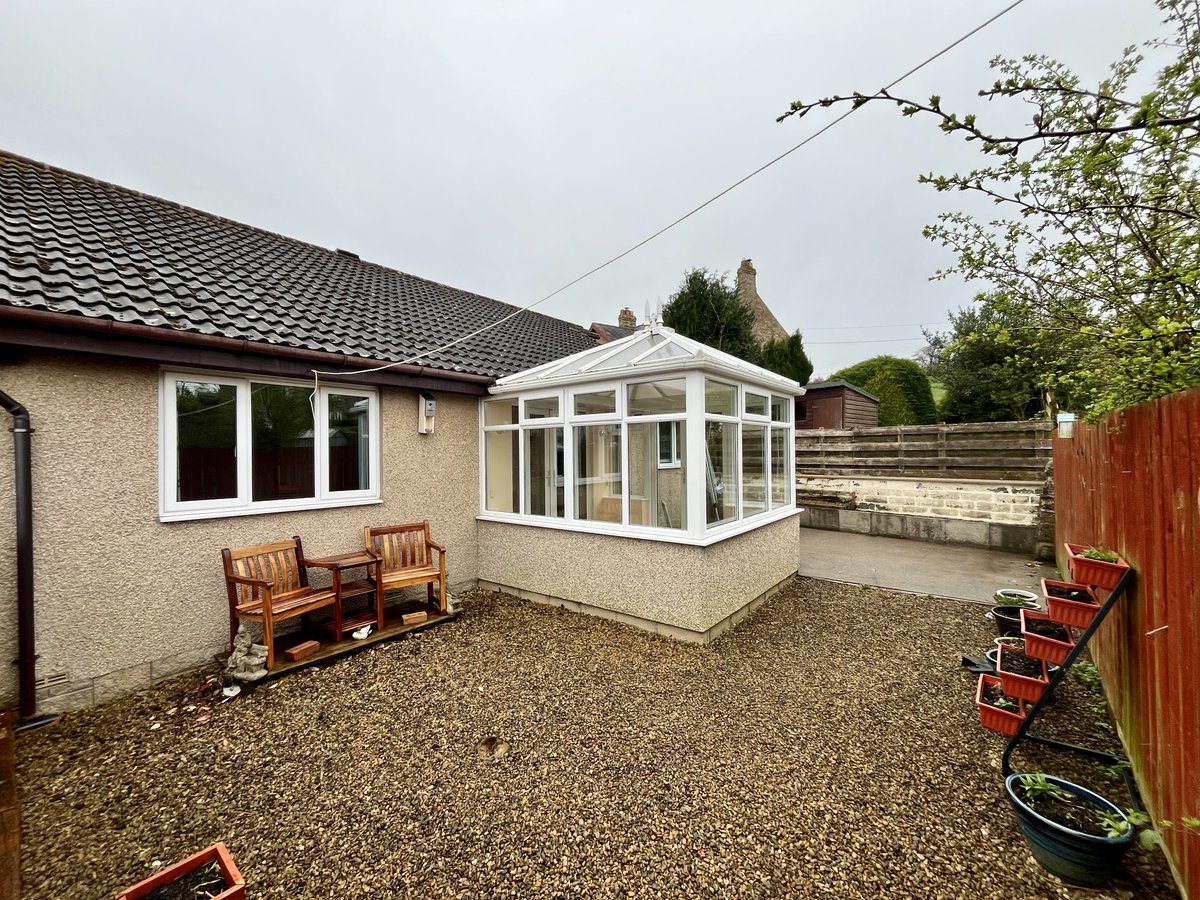 🏠New Property Listing 📍Meadow Grange #Haltwhistle Semi-Detached Bungalow 🛏️2 Double Bedrooms 🛁Bathroom 🛋️Reception Room 🌳Gardens & Garaging 💷Offers in Region of £185,000 Conservatory - No Ongoing Chain - Popular Area #proudguildmember #theguild #propertysearch #homes