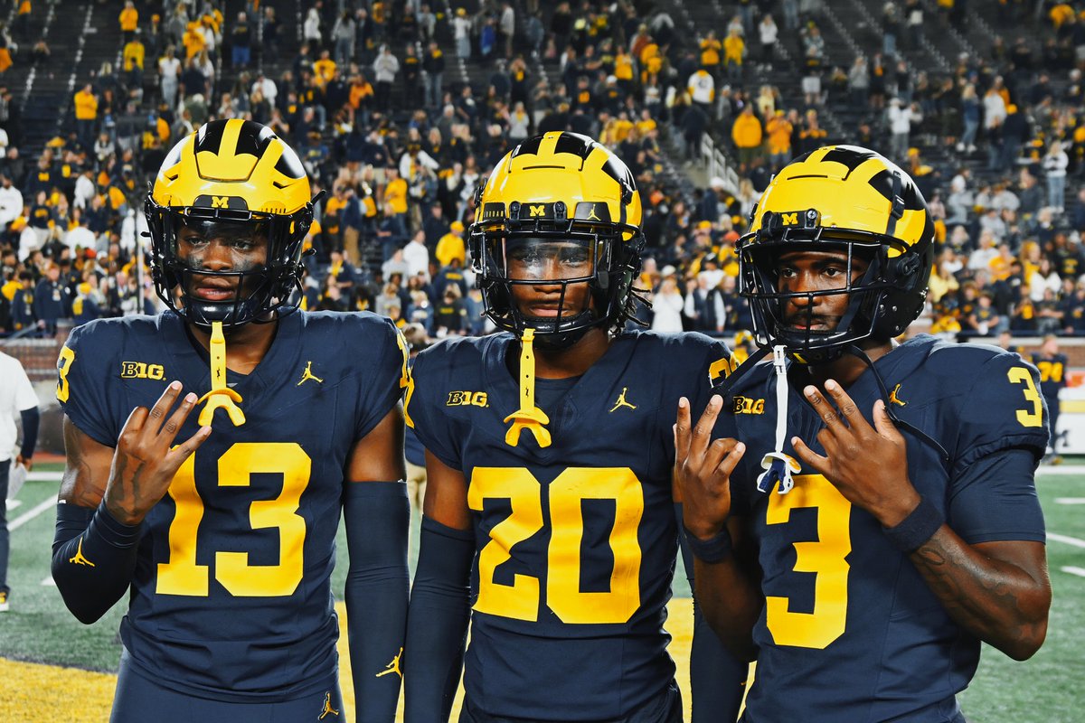 Three sophomores who are being talked about A LOT this spring:

▪️No. 13: DJ Waller Jr. - DB
▪️No. 20: Jyaire Hill - DB
▪️No. 3: Fredrick Moore - WR

📸

#GoBlue