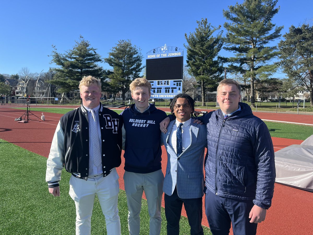 Thanks @FootballTufts for having some of our guys at practice this morning. @CoachCivs @Coach_Lopes