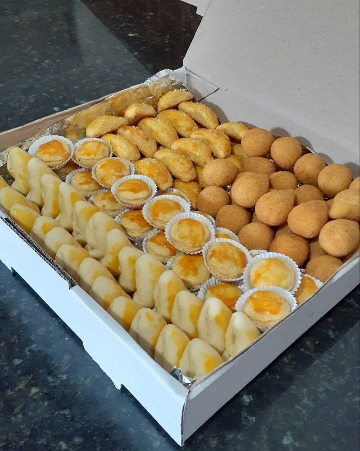 food_porn17's tweet photo. Caixa da felicidade https://t.co/G5xeia995G
