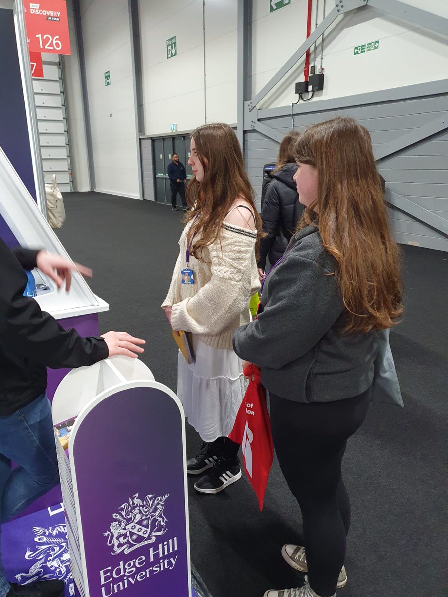 Our Year 12s visited the UCAS Discovery Exhibition in Farnborough today. A valuable event for students to gather information to inform their next steps beyond Sixth Form. - Mr Harpin, Head of Year 12 #ws_sixthform #ws_ucas #ws_careers #wearewallingfordschool #ableandqualified