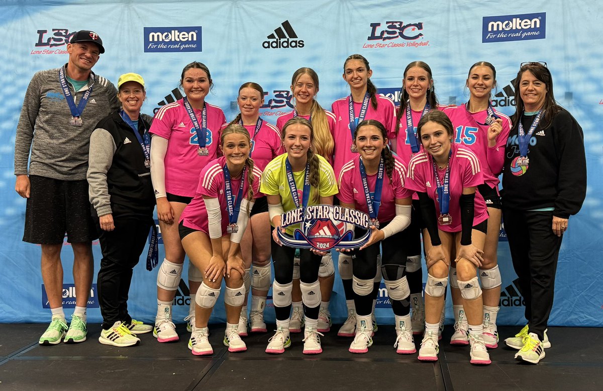 MoCoJrsVBC's tweet photo. MoCo Jrs 16 Adidas 16 Club Runners-up @lonestarclassic 🥈 with an 9-1 record! Way to go players and coaches!

#MoCoFam #MoCoWorldwide https://t.co/3dQCdkGMQR