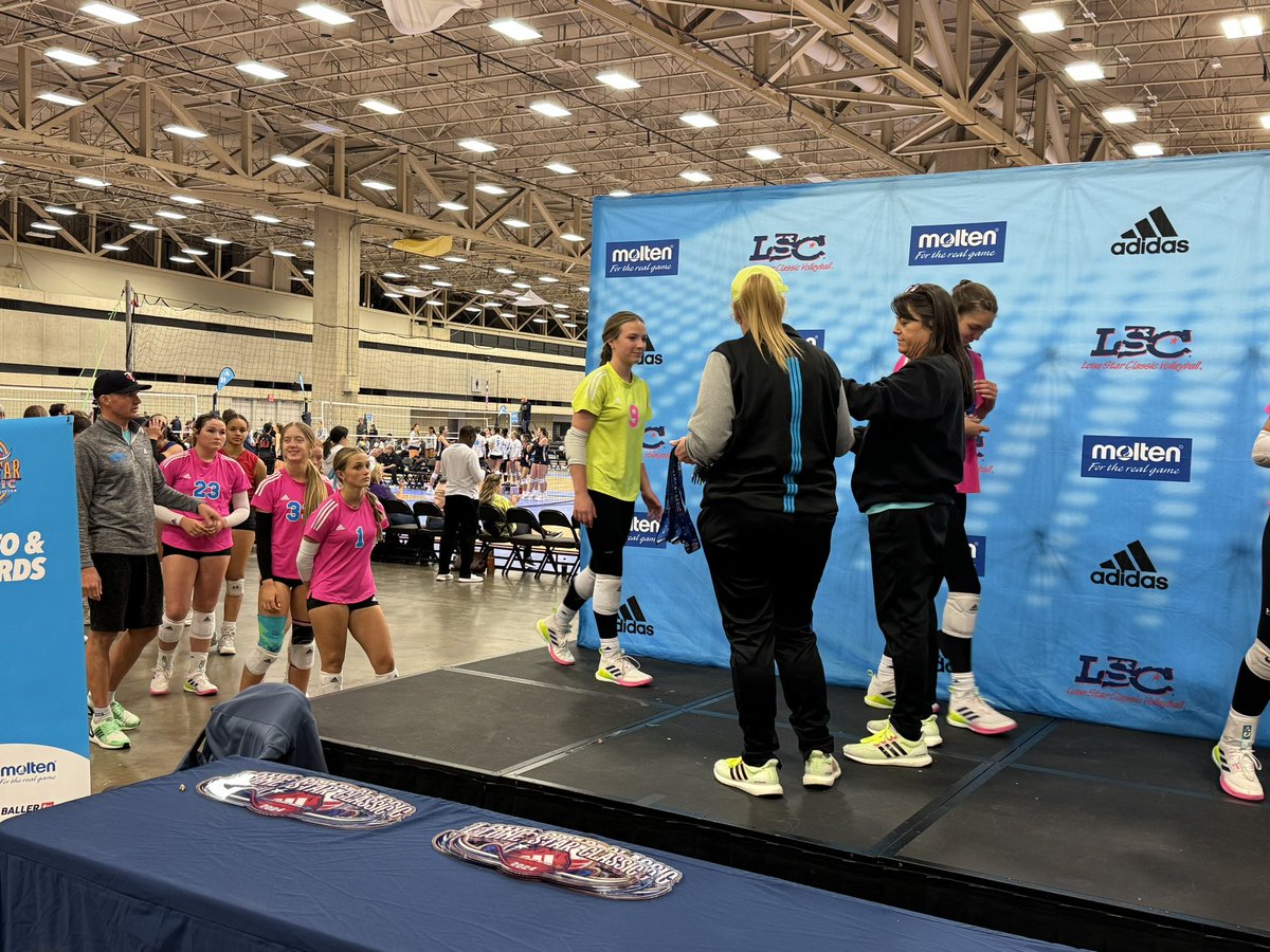 MoCoJrsVBC's tweet photo. MoCo Jrs 16 Adidas 16 Club Runners-up @lonestarclassic 🥈 with an 9-1 record! Way to go players and coaches!

#MoCoFam #MoCoWorldwide https://t.co/3dQCdkGMQR