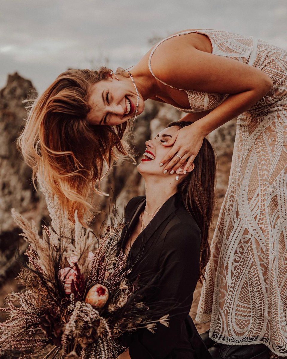 evollgbt's tweet photo. Photographer: @annaclarafotografie 📸
📍 - Walberla - Fränkische Schweiz
#loveislove🌈 #loveislove #lgbtfotograf #couplegoals #dancingwithher #paarshooting #couplesession #gaylovestory #liebeistliebe #lesbisch #lesbe #lesbiancouple #lesbianlove #queer #queerlove #lgbt https://t.co/fbdRSppSEL