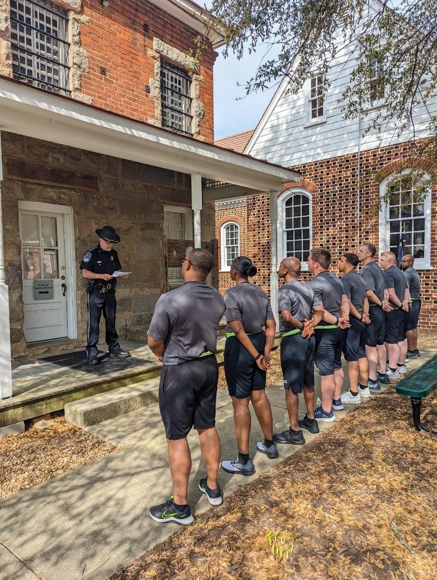 CCSOVA's tweet image. Last week, the 39th Basic Academy ran its fifth history run meeting with Major Huff. The recruits were given a brief lesson about the 1892 Jail, its history, its importance, and how it paved the way for our court systems today in Chesterfield County. #basicacademy
