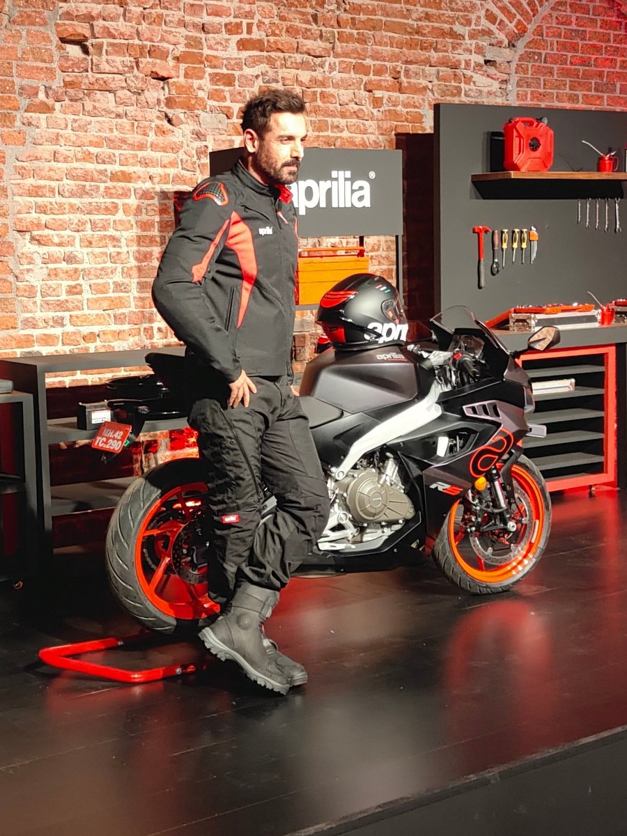 .@TheJohnAbraham is at the official launch of the @ApriliaIndia big bike portfolio and he takes the stage with the made-in-India RS 457