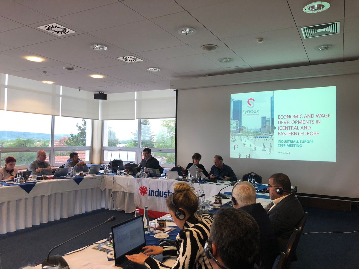 Our Collective Bargaining and Social Policy Committee in Bratislava 🇸🇰 has just started📢 insightful discussions on the 20 years of #EU #Eastern enlargement: ➡️convergence happening at snails pace ➡️ #CostOfLivingCrisis hampered convergence (real wage decline & eroded