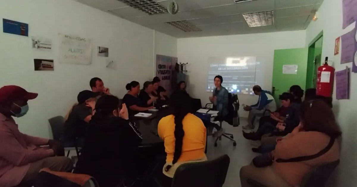 iceas_ong's tweet photo. #DeclaraciónDeLaRenta2023 📑
En #CentroCaracol #Orcasur hemos aprendiendo las deducciones, y cómo consultar y aprobar el borrador de la #DeclaraciónDeLaRenta 🧮 a través de internet. 
•
#GestionesTelemáticas 🤳
•
#ProyectoEmpleo 
#ConBuenPIE 💼
#ProyectoIgualdad 
#Agnódice ♀️♂️ https://t.co/c0KdR2ISwQ