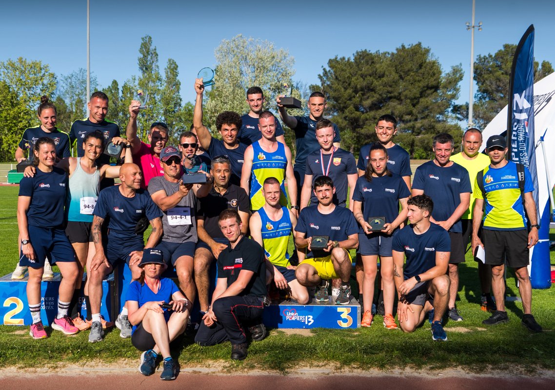 christobaroni's tweet photo. Beau résultat collectif des #Pompiers de #Châteaurenard au Challenge de la qualité 2024 qui terminent sur la 3️⃣e marche du podium au général 🏰🦊 bravo à tous, une pensée à ceux qui ont armés la garde au centre de secours ainsi qu'aux blessés du moment 💪🧑‍🚒
@Pompiers_13 https://t.co/MTok9g3LVN