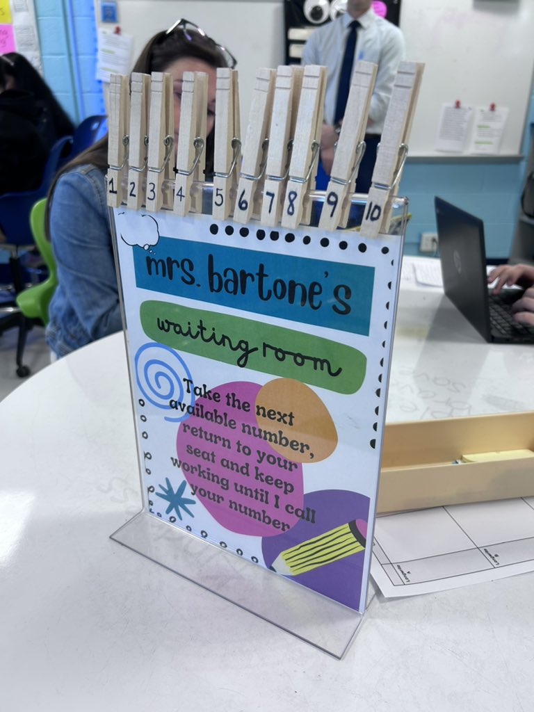 Mrs. Etense tweet media