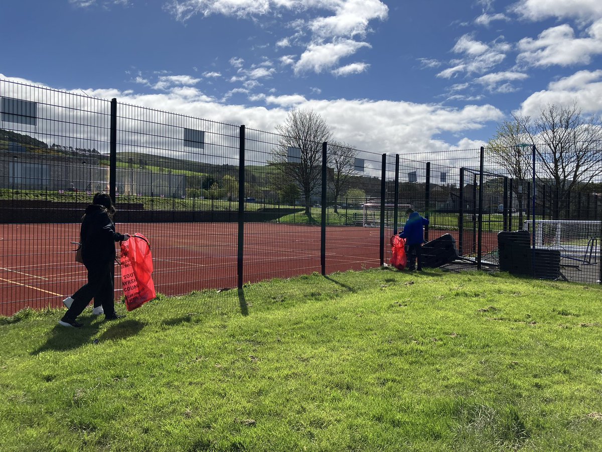 girvanpe (@girvanacadpe) on Twitter photo S3 taking advantage of the sunshine today to complete their Wellbeing award by cleaning up the local community <a href="/girvanacademy/">Girvan Academy</a> #community S3 taking advantage of the sunshine today to complete their Wellbeing award by cleaning up the local community <a href="/girvanacademy/">Girvan Academy</a> #community