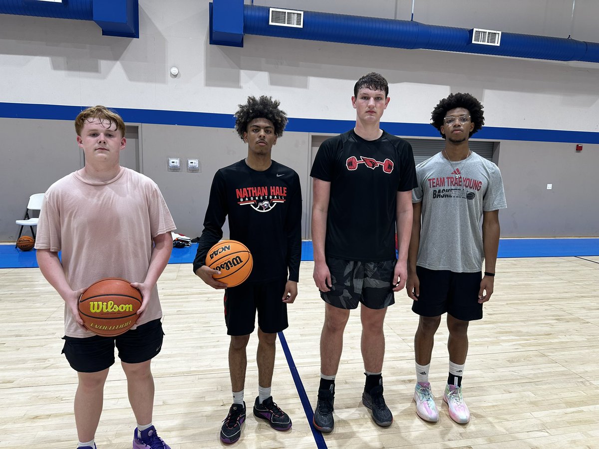 D1scoveredT's tweet photo. Another great day yesterday of workouts 
#D1scoveredtraining #Raw2right #Makethemremember #D1scover #Dedicate #Dominate https://t.co/NO4Gq7AMcL