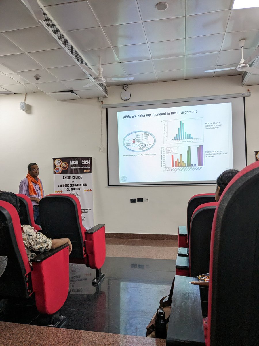 smanoharan_naan's tweet photo. Day 7 of #ADSB2024 inspired by @TinyEarthNet at @bsbe_iitj @iitjodhpur

We started with an interactive lecture on antimicrobial resistance and the mechanisms behind resistance by Prof. @bacteriophile https://t.co/5j6tHB0SBi
