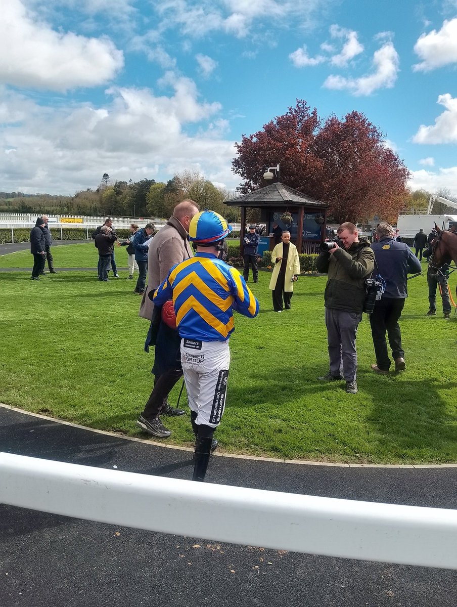 CHEERFUL CHAP continues an excellent season for @philip_rothwell here @NaasRacecourse as he takes the second race justifying favouritism beating his market rival #Naas #HorseRacing