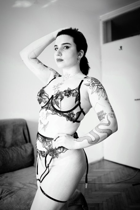 Vote for @Adele_Handy in the MV Contest Monochrome Madness @manyvids https://t.co/NbOqkUL6BL #WinnigWednsday<a class="tags" href="/tag/adele_handy">@adele_handy</a><a href="/tag/winnigwednsday"class="tags"><span>#winnigwednsday</span></a>