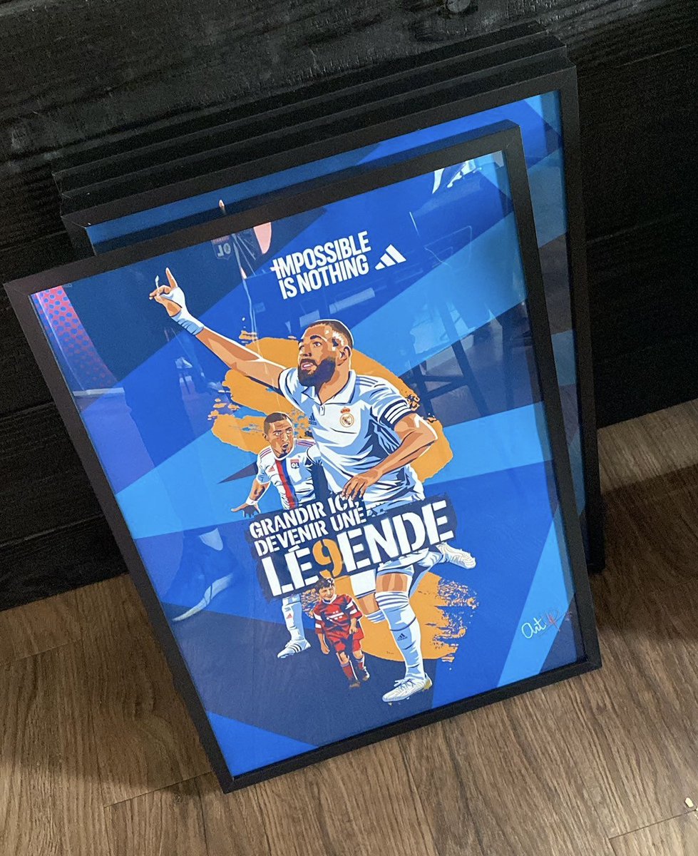 ArtUpLyon's tweet photo. 🚨 Hey on fait gagner l'affiche encadrée de la fresque de Karim Benzema , réalisée en 2022 pour célébré son ballon d'or.

Pour participer, c'est très simple:  

- like et RT le post  
- invite un ami à suivre ArtUp
- Donne le score de PSG- OL 
Tirage au sort lundi 22 avril 8h https://t.co/H8NZC6K2jn